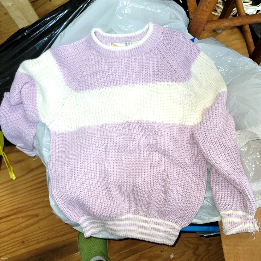 SOUTHERN ACTIVE PURPLE AND WHITE PREOWNED WITH TAGS MEDIUM